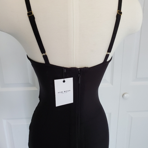 NWT Few Moda V-neck Lace up BodyCon Scuba Dress - Picture 5 of 7